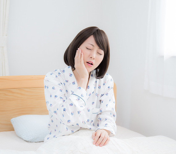 歯ぎしり・食いしばり